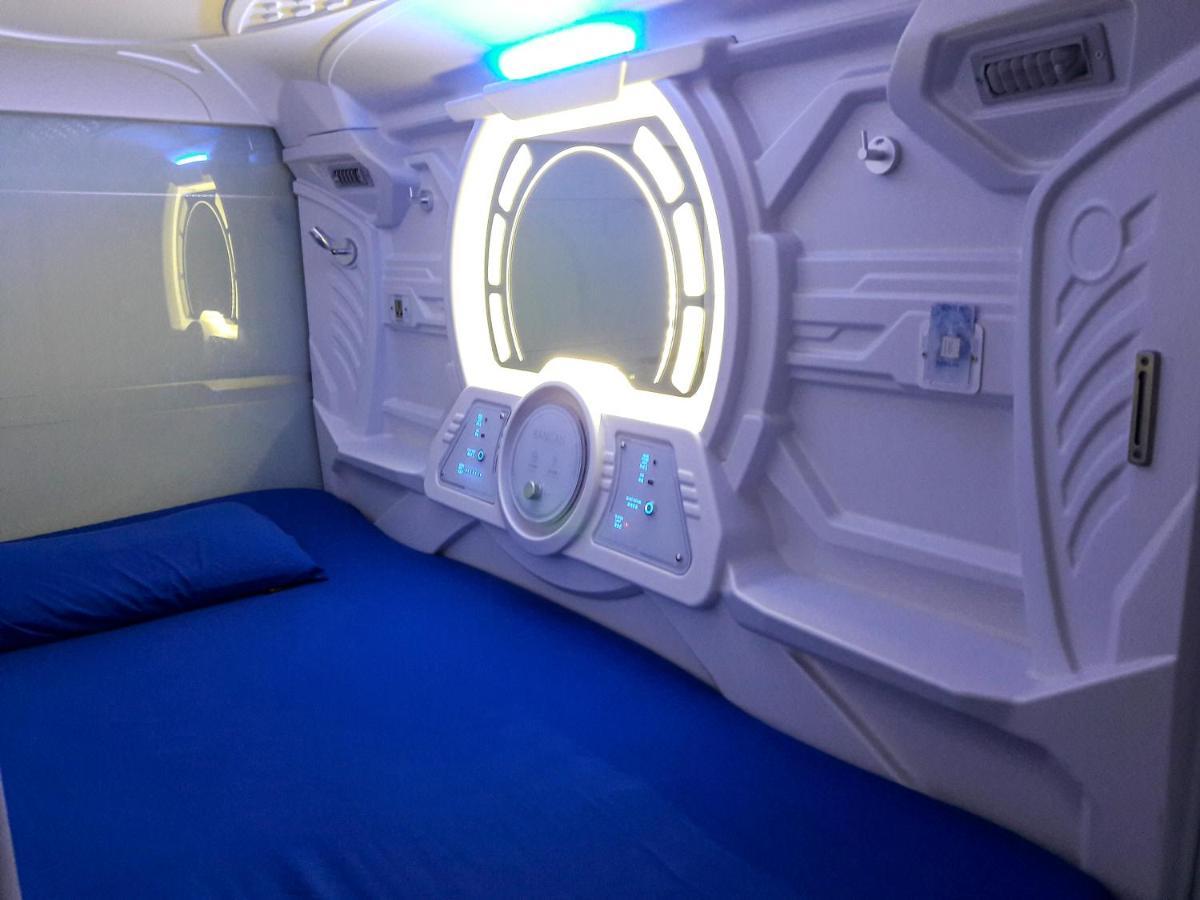 Bangau - Short Term Rest Area Capsule Hotel Sepang Exterior photo